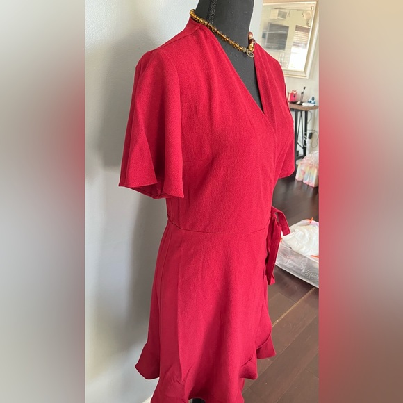 red midi dress - Picture 3 of 4